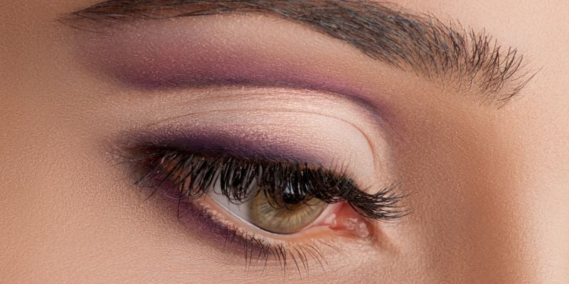 dramatic-cut-crease-eye-makeup